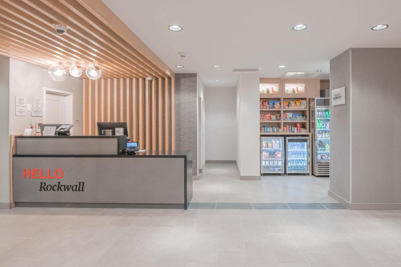 Towneplace Suites By Marriott Dallas ร็อควอลล์ ภายนอก รูปภาพ